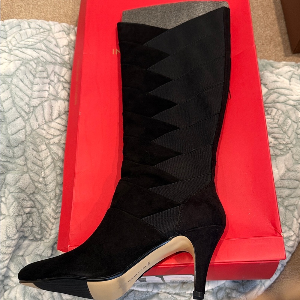 Adrienne Vittadini Black Heeled Boots